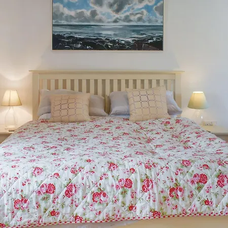 Holiday home Pentire View Padstow